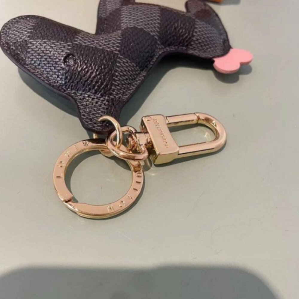 Chic Dark Grey Pony Charm, Gilded Clasp - Picture 5 of 5